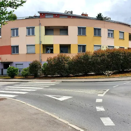 Aparthotel Apart Vela *