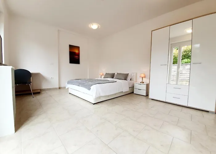 Aparthotel Apart Vela Izola