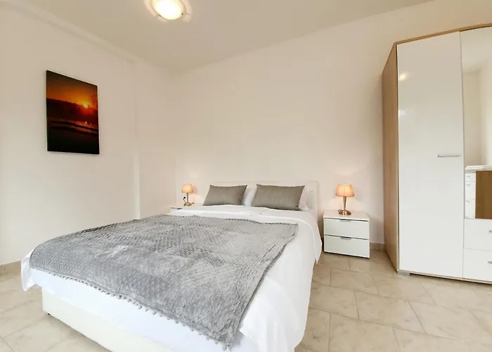 Apart Vela Aparthotel *